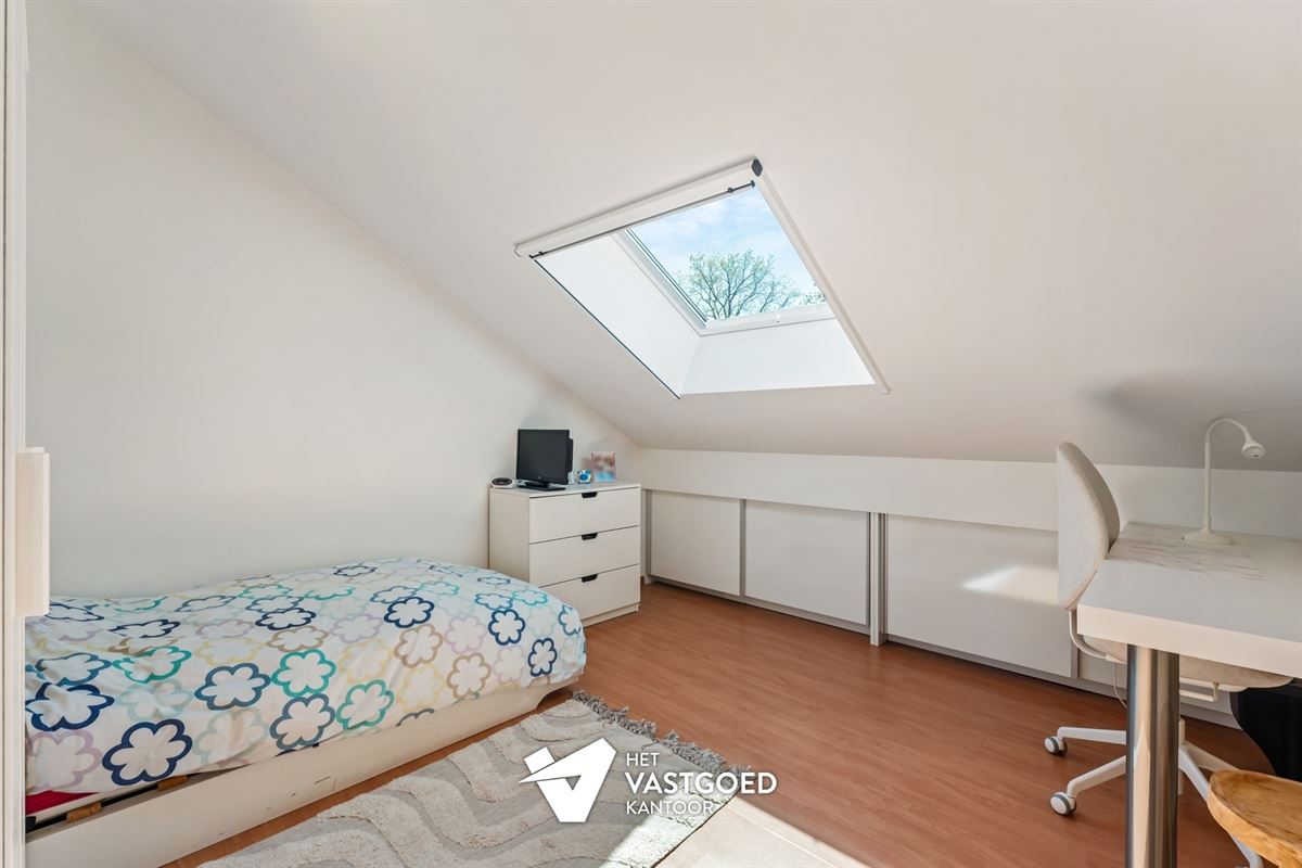RECENTE WONING MET KWALITATIEVE AFWERKING OP TOP-LIGGING