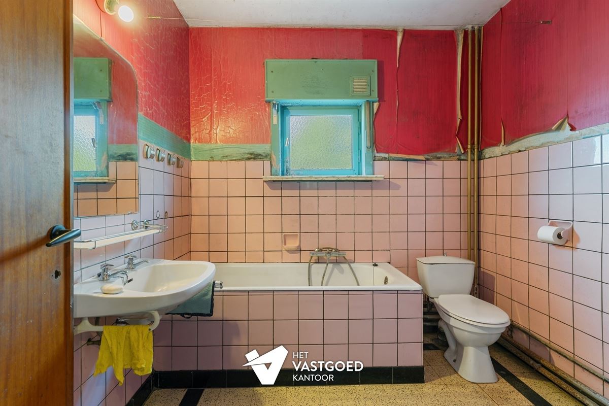 RUIME WONING MET ENORM POTENTIEEL OP IDEALE LIGGING