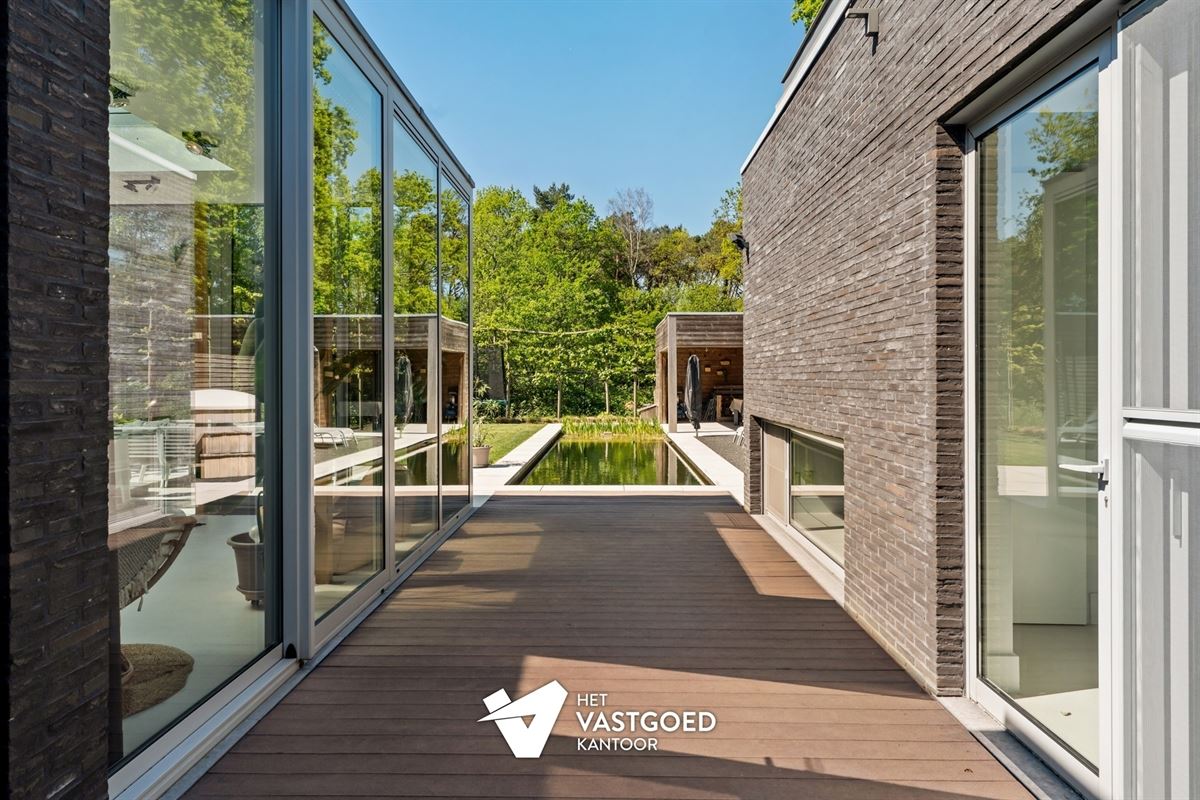 RECENTE WONING MET KWALITATIEVE AFWERKING OP TOP-LIGGING