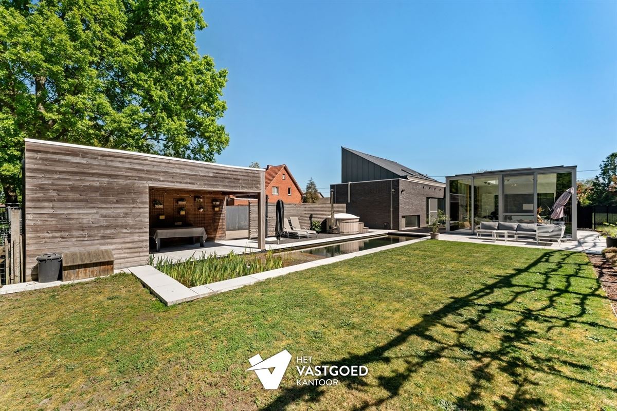 RECENTE WONING MET KWALITATIEVE AFWERKING OP TOP-LIGGING