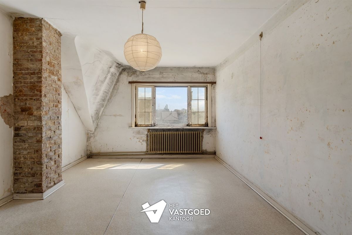 RUIME WONING MET ENORM POTENTIEEL OP IDEALE LIGGING