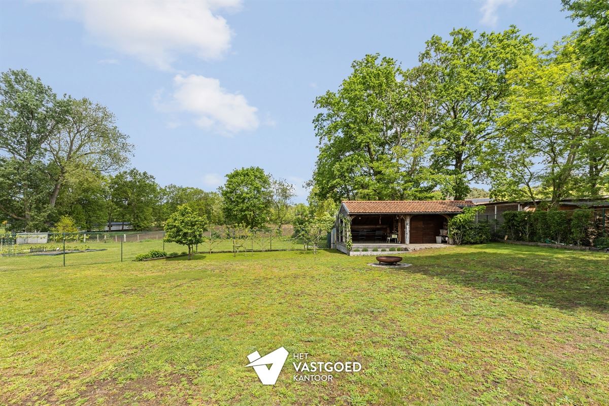 SUPER KNAP GERENOVEERDE HOEVE OP PERCEEL VAN 2344M² TE MEERHOUT