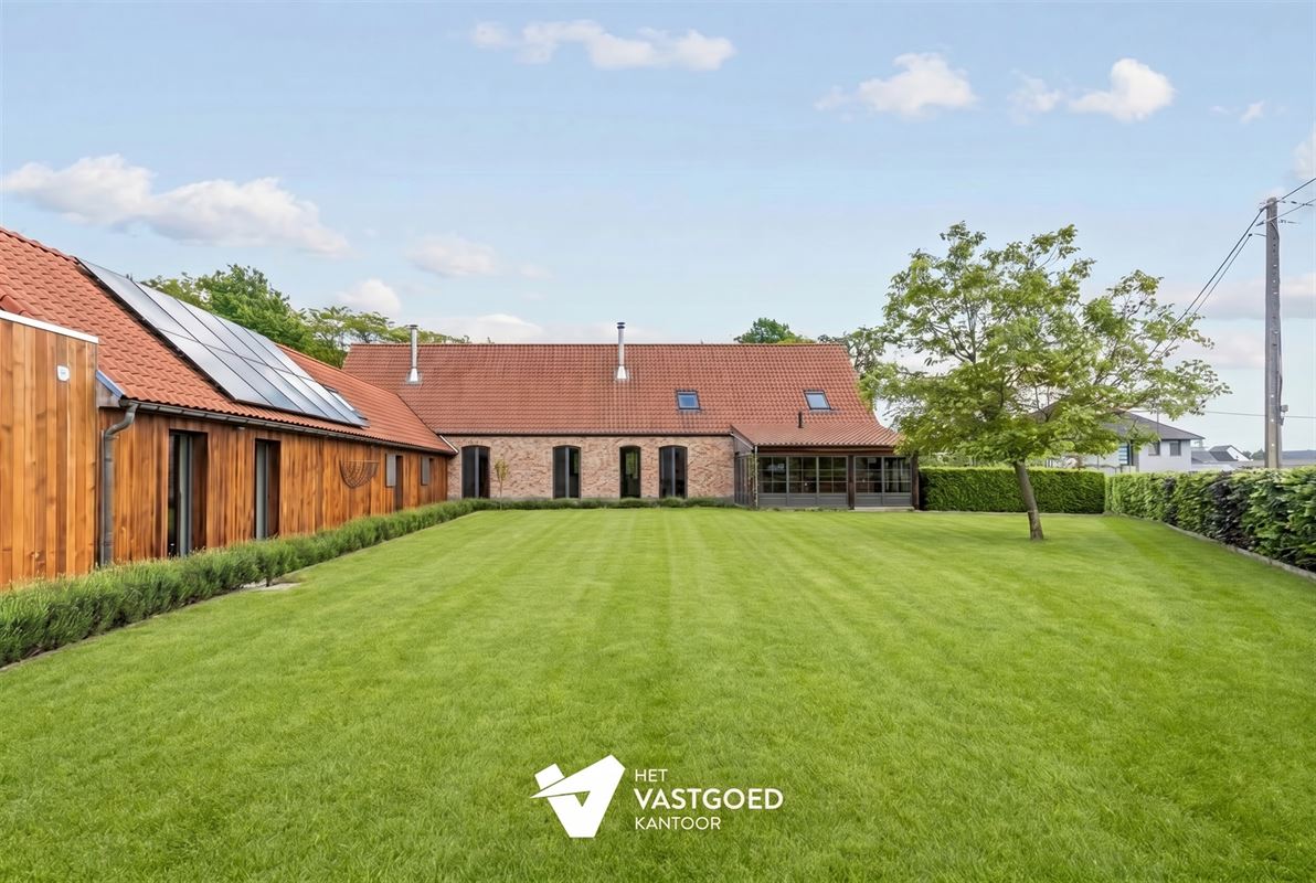 SUPER KNAP GERENOVEERDE HOEVE OP PERCEEL VAN 2344M² TE MEERHOUT