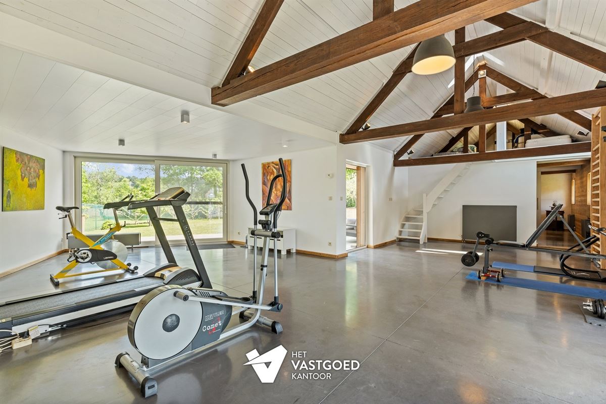 SUPER KNAP GERENOVEERDE HOEVE OP PERCEEL VAN 2344M² TE MEERHOUT