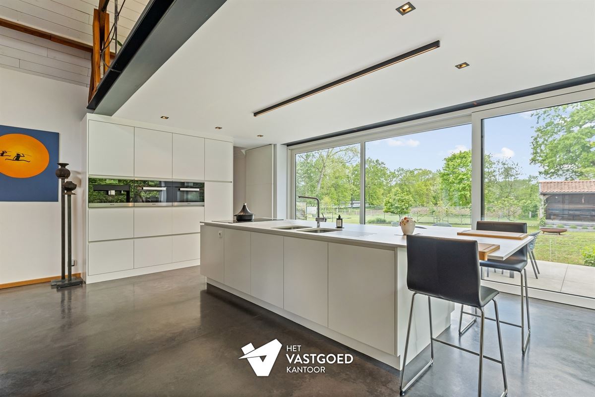 SUPER KNAP GERENOVEERDE HOEVE OP PERCEEL VAN 2344M² TE MEERHOUT