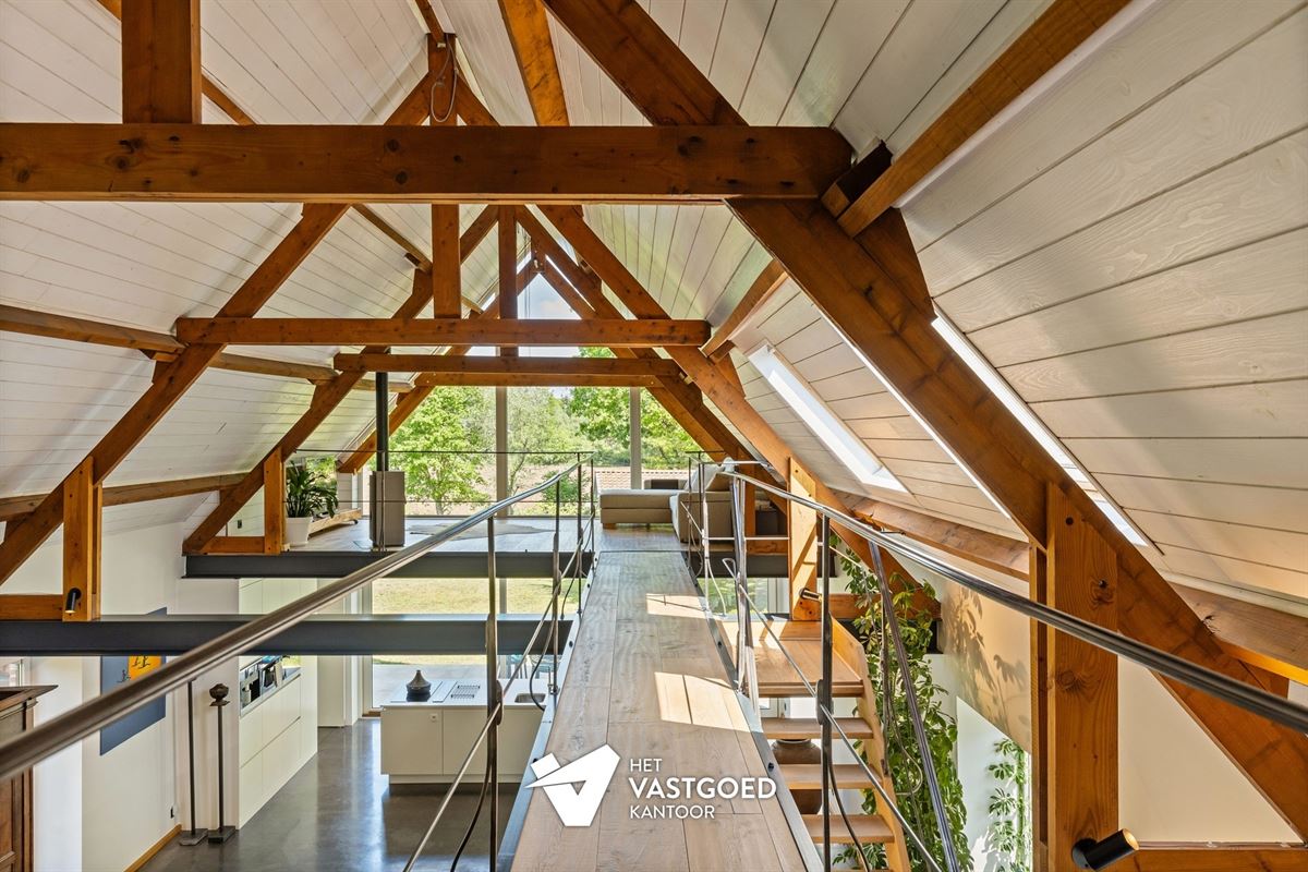 SUPER KNAP GERENOVEERDE HOEVE OP PERCEEL VAN 2344M² TE MEERHOUT