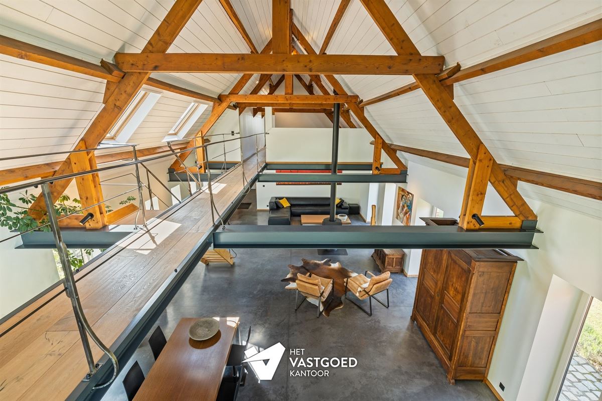 SUPER KNAP GERENOVEERDE HOEVE OP PERCEEL VAN 2344M² TE MEERHOUT