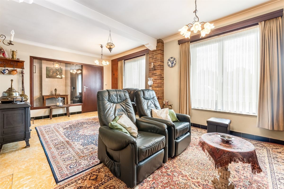 GOED ONDERHOUDEN WONING MET POTENTIEEL OP LEUKE LIGGING!
