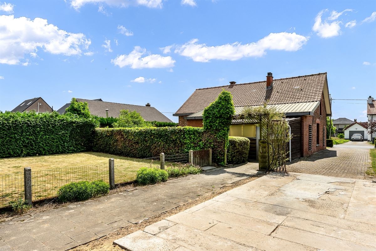 GOED ONDERHOUDEN WONING MET POTENTIEEL OP LEUKE LIGGING!