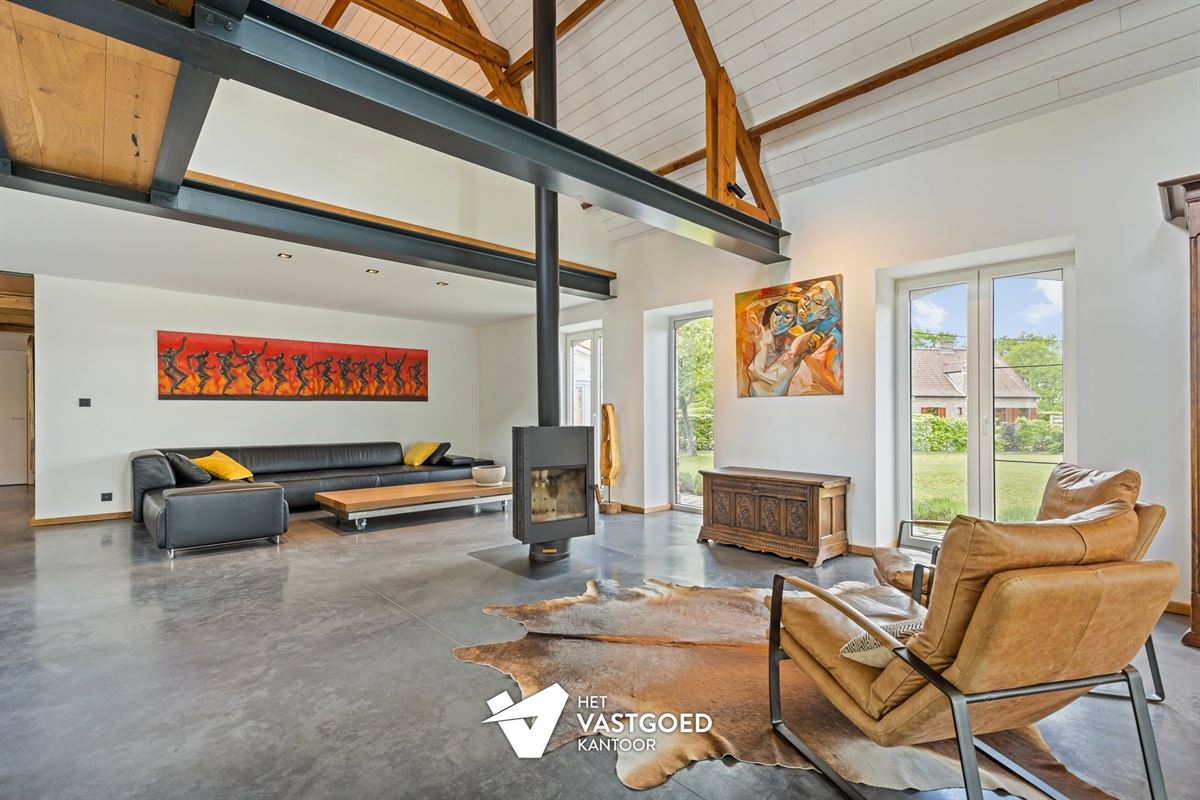 SUPER KNAP GERENOVEERDE HOEVE OP PERCEEL VAN 2344M² TE MEERHOUT