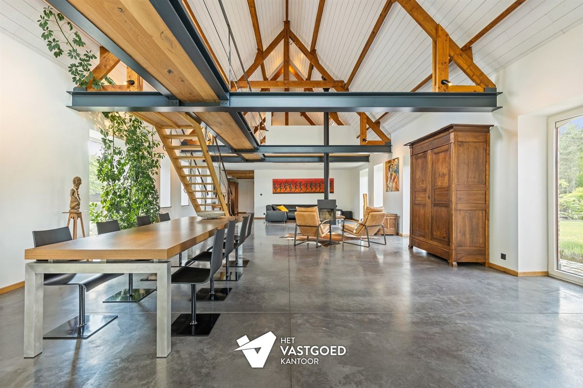 SUPER KNAP GERENOVEERDE HOEVE OP PERCEEL VAN 2344M² TE MEERHOUT