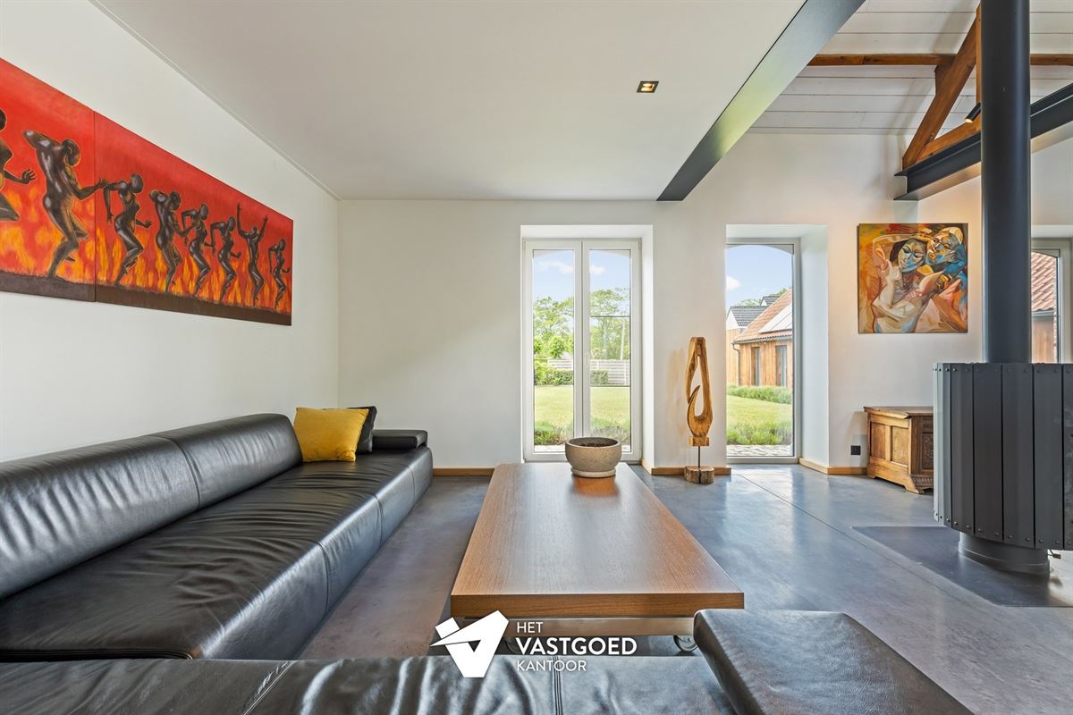 SUPER KNAP GERENOVEERDE HOEVE OP PERCEEL VAN 2344M² TE MEERHOUT