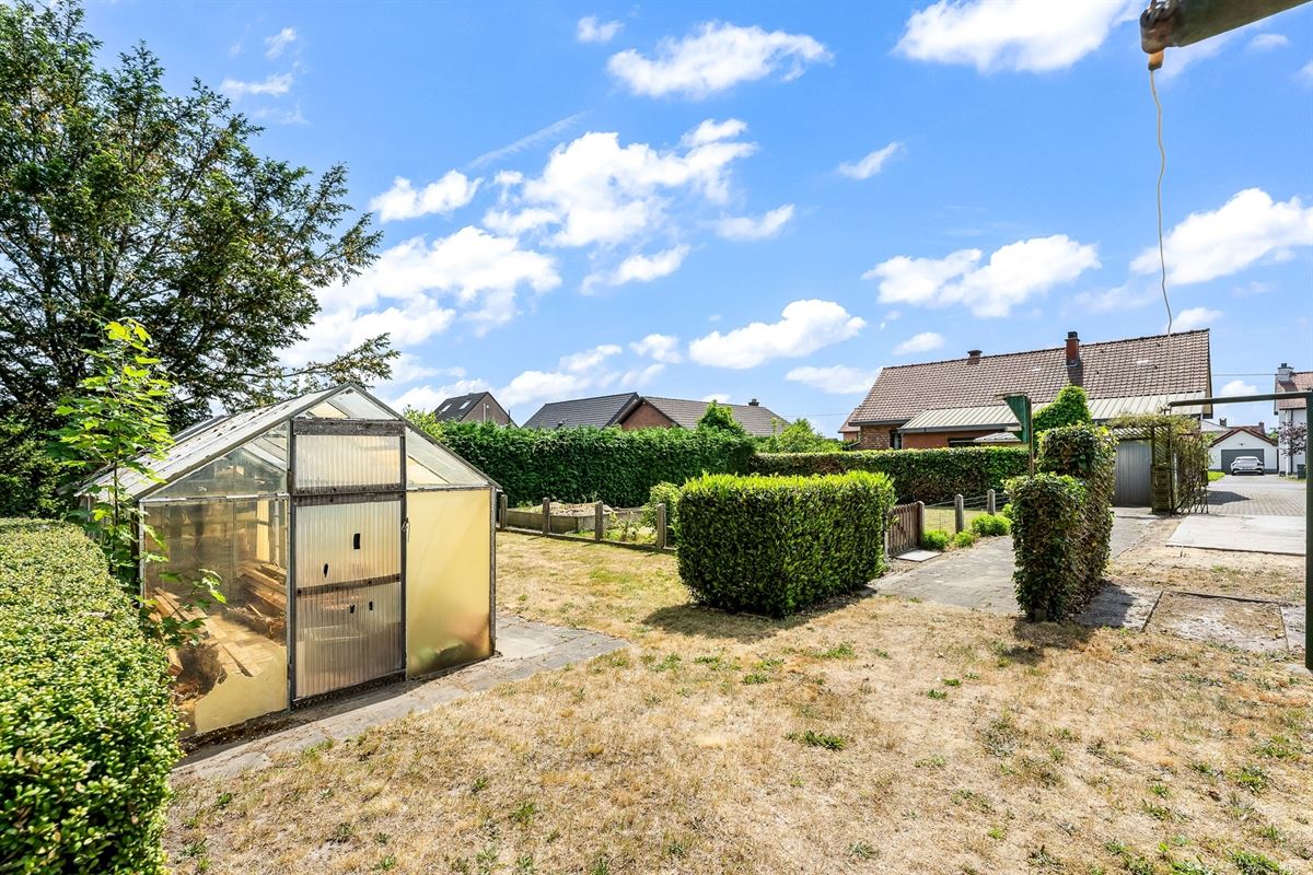 GOED ONDERHOUDEN WONING MET POTENTIEEL OP LEUKE LIGGING!