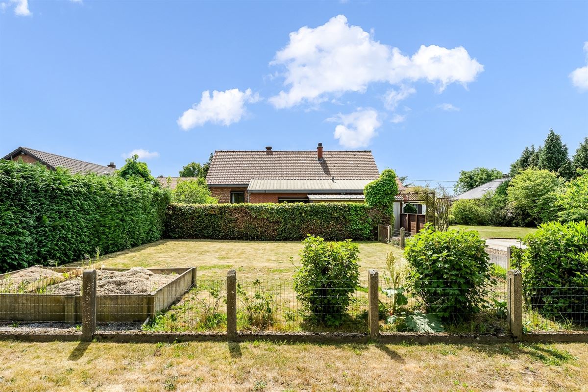 GOED ONDERHOUDEN WONING MET POTENTIEEL OP LEUKE LIGGING!