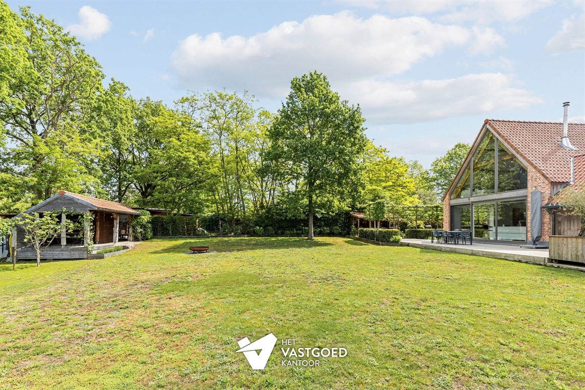 SUPER KNAP GERENOVEERDE HOEVE OP PERCEEL VAN 2344M² TE MEERHOUT