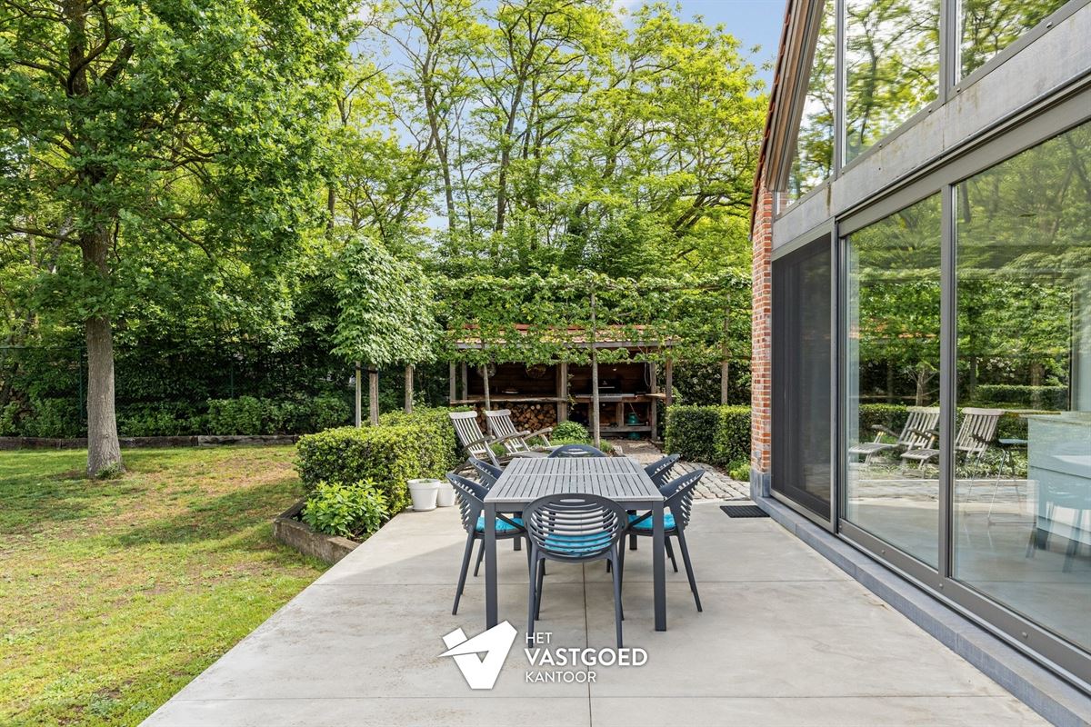 SUPER KNAP GERENOVEERDE HOEVE OP PERCEEL VAN 2344M² TE MEERHOUT