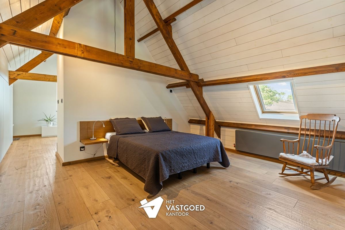 SUPER KNAP GERENOVEERDE HOEVE OP PERCEEL VAN 2344M² TE MEERHOUT