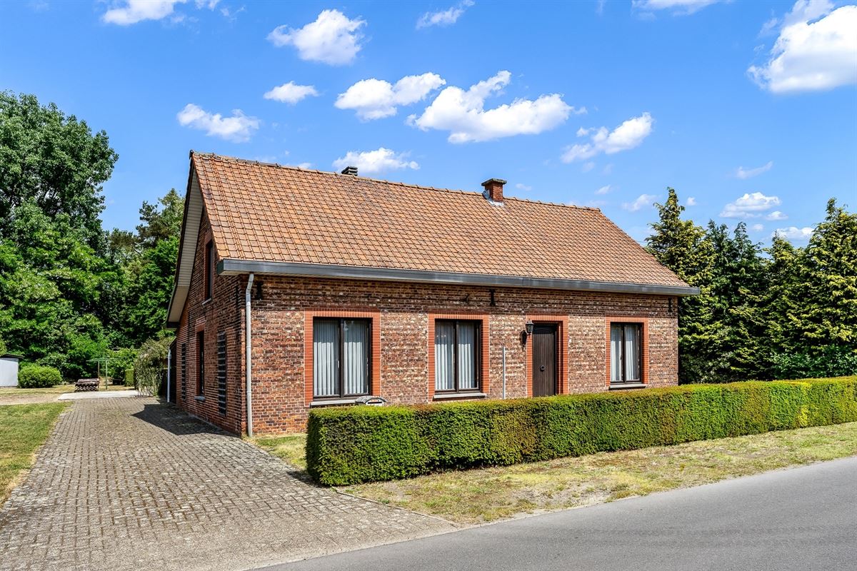 GOED ONDERHOUDEN WONING MET POTENTIEEL OP LEUKE LIGGING!