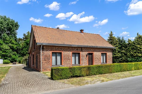 GOED ONDERHOUDEN WONING MET POTENTIEEL OP LEUKE LIGGING!