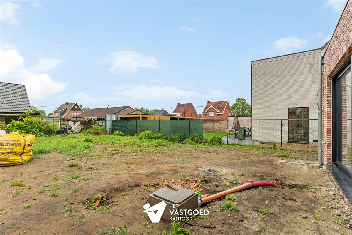 RUIME NIEUWBOUWWONING OP RUSTIGE CENTRALE LIGGING TE BALEN