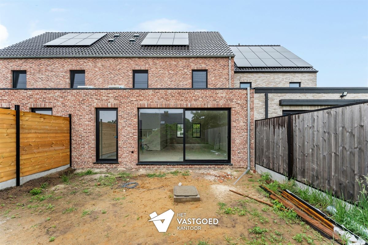 RUIME NIEUWBOUWWONING OP RUSTIGE CENTRALE LIGGING TE BALEN