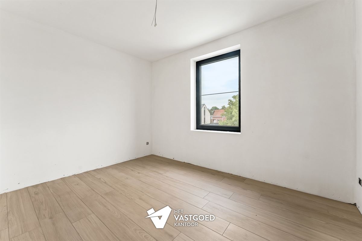 RUIME NIEUWBOUWWONING OP RUSTIGE CENTRALE LIGGING TE BALEN