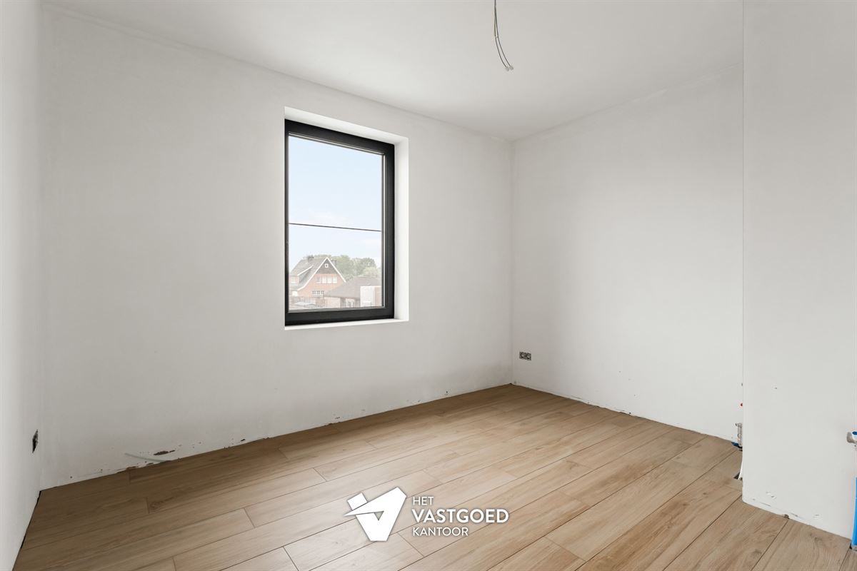 RUIME NIEUWBOUWWONING OP RUSTIGE CENTRALE LIGGING TE BALEN