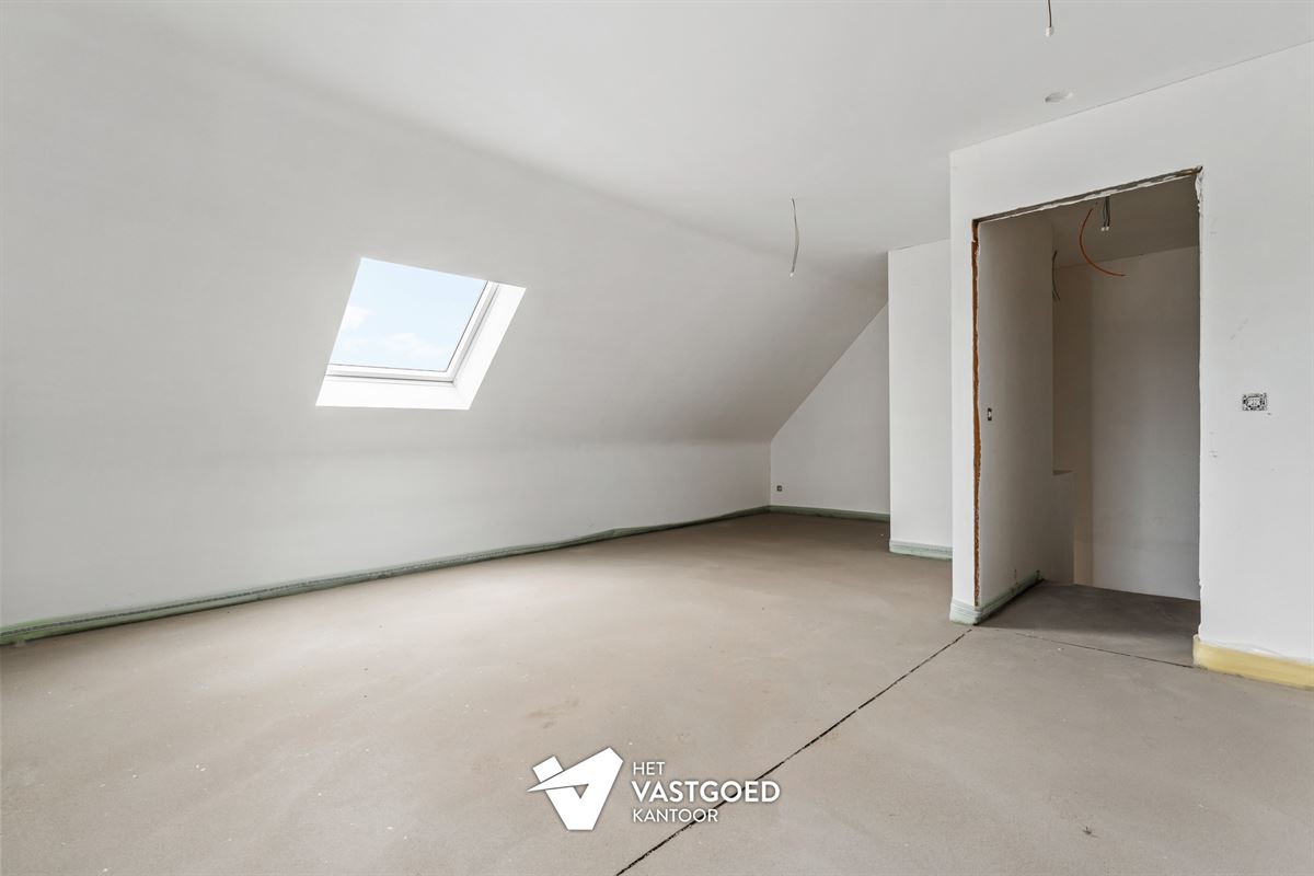 RUIME NIEUWBOUWWONING OP RUSTIGE CENTRALE LIGGING TE BALEN