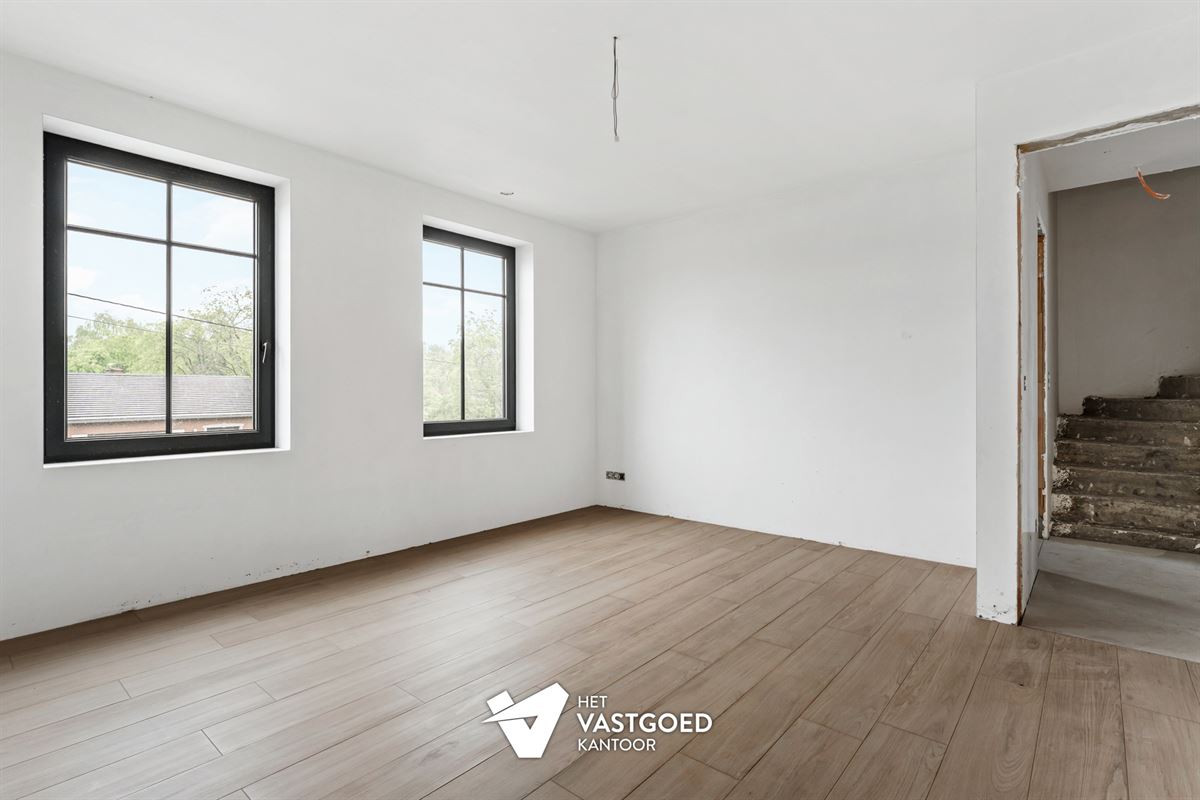 RUIME NIEUWBOUWWONING OP RUSTIGE CENTRALE LIGGING TE BALEN