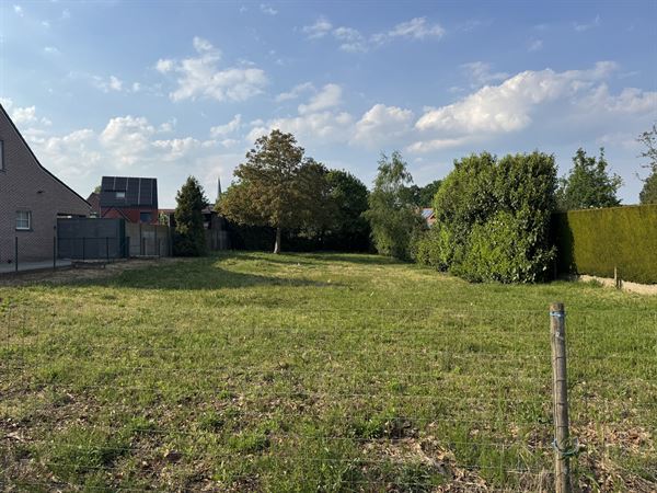 BOUWGROND VAN 9A83CA VOOR OPEN BEBOUWING TE PAAL