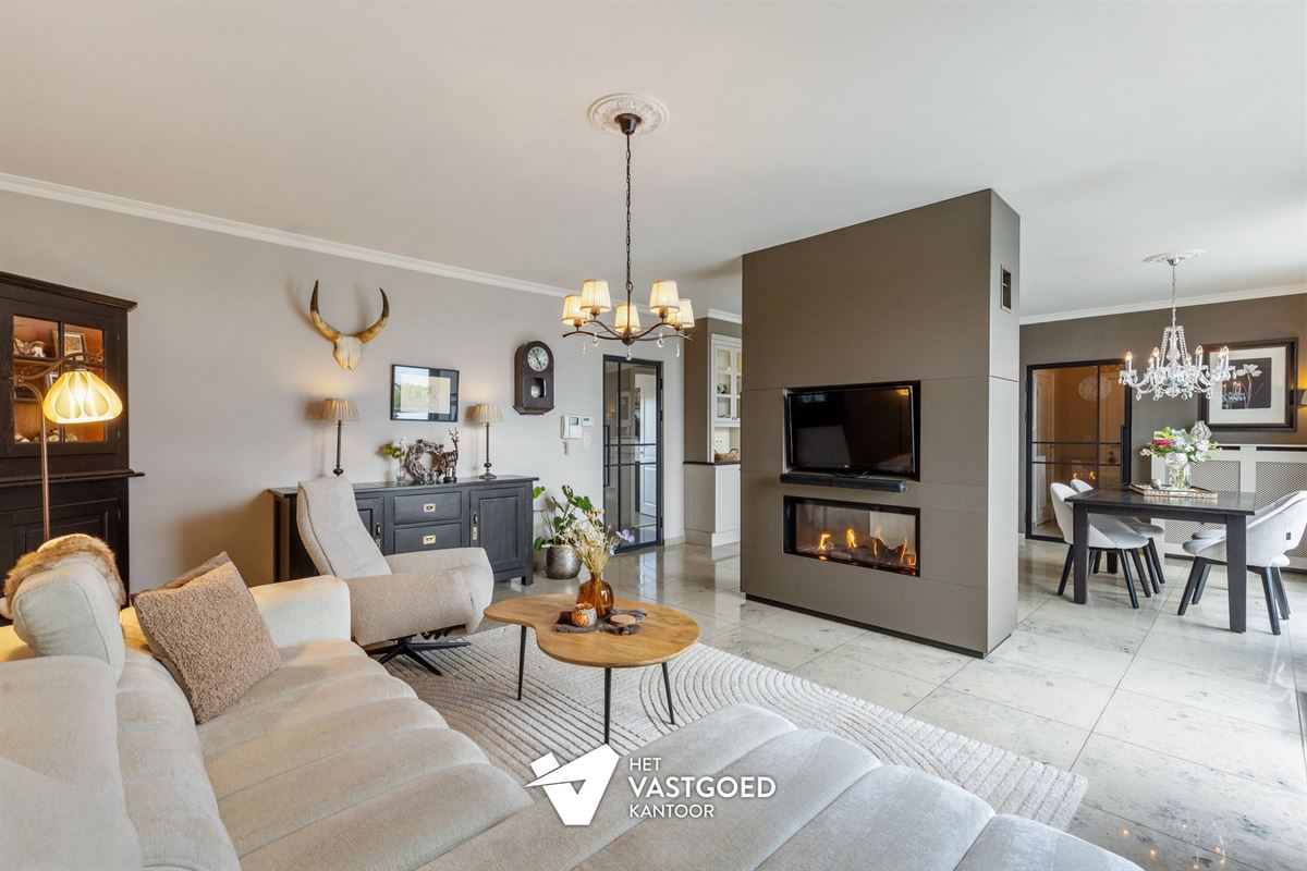 VRIJSTAANDE PENTHOUSE MET 3 SLPKS EN ZEER RUIM TERRAS!