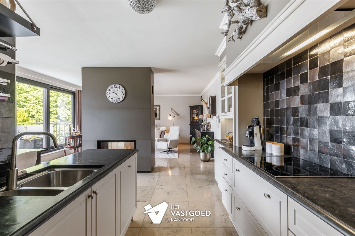 VRIJSTAANDE PENTHOUSE MET 3 SLPKS EN ZEER RUIM TERRAS!