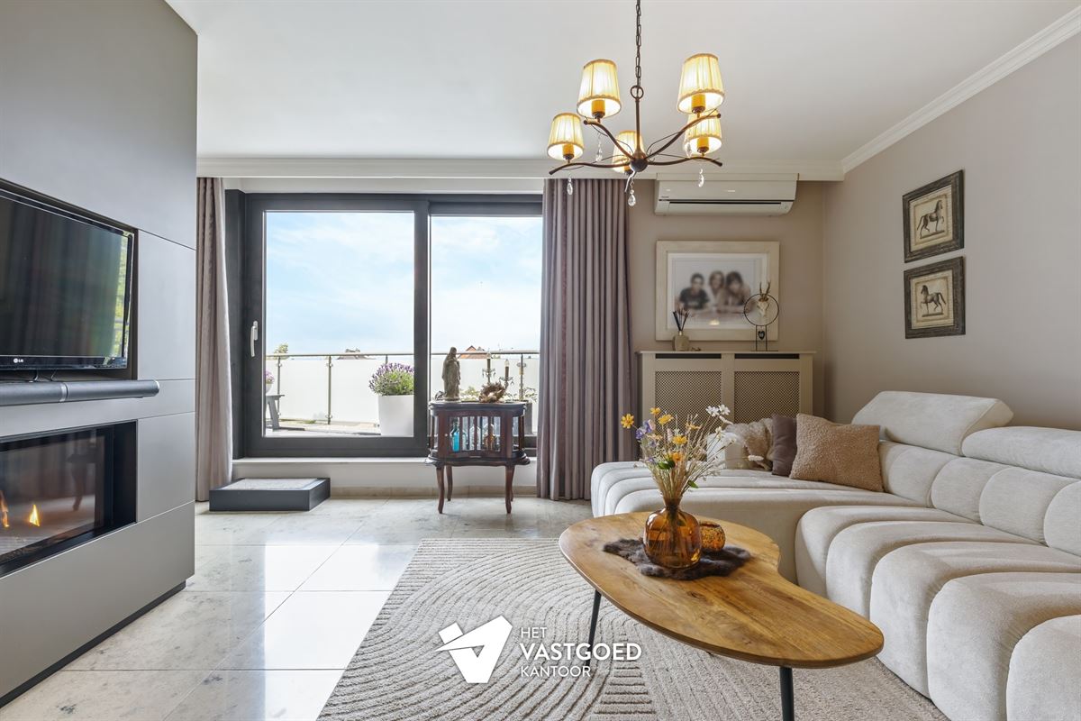 VRIJSTAANDE PENTHOUSE MET 3 SLPKS EN ZEER RUIM TERRAS!