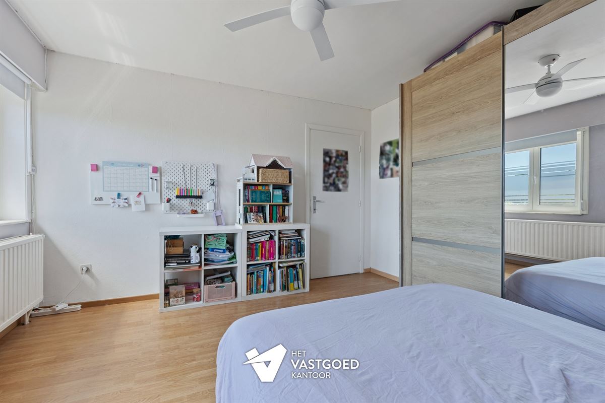GERENOVEERDE, INSTAPKLARE WONING OP LEUKE LIGGING