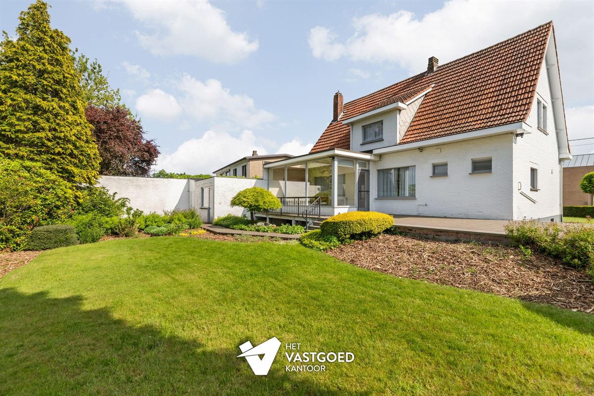 PERFECT ONDERHOUDEN WONING OP IDEALE LIGGING!