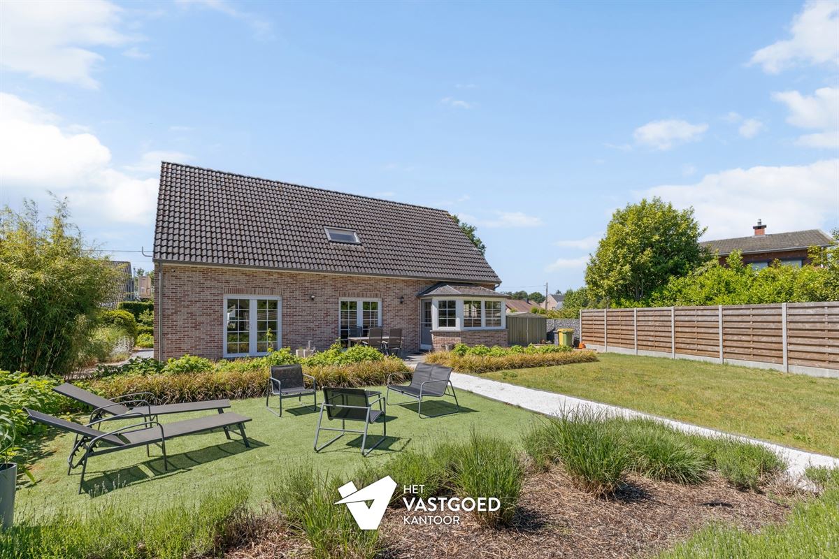 RECENTE, ENERGIEZUINIGE WONING OP RUSTIGE LIGGING