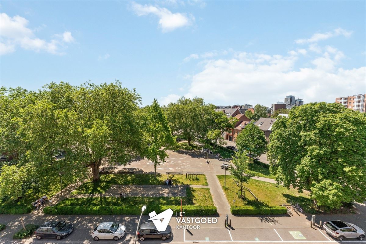 GERENOVEERD APPARTEMENT MET 2 TERRASSEN OP TOPLOCATIE TE HASSELT CENTRUM