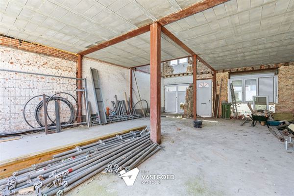 ZEER INTERESSANT INVESTERINGSPROJECT VAN EEN REEDS GESTRIPTE WONING TE HASSELT CENTRUM