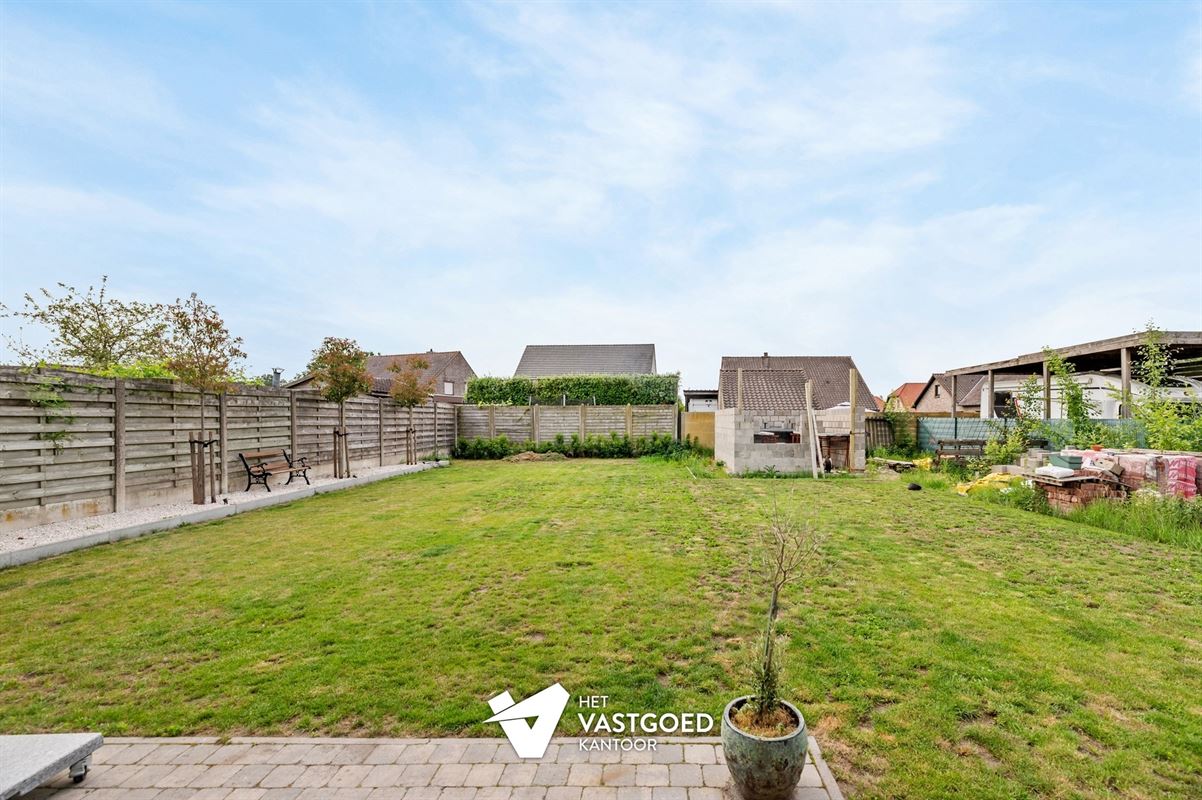ZEER RUIME RECENTE WONING (266M²) MET LEUKE TUIN TE WIJCHMAAL