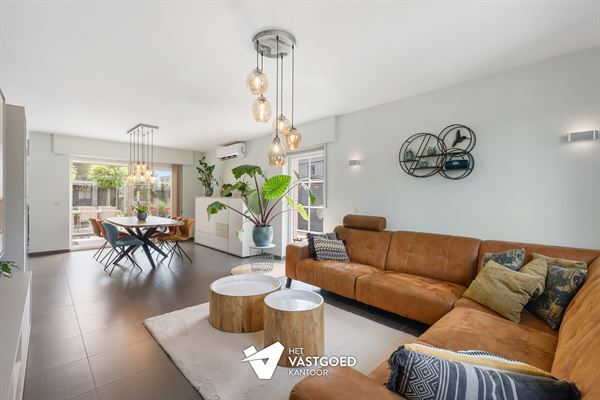 UITERST KNAP AFGEWERKTE WONING MET 3 SLAAPKAMERS RUSTIG GELEGEN OP EEN PERCEEL VAN 4A30CA TE KWAADMECHELEN
