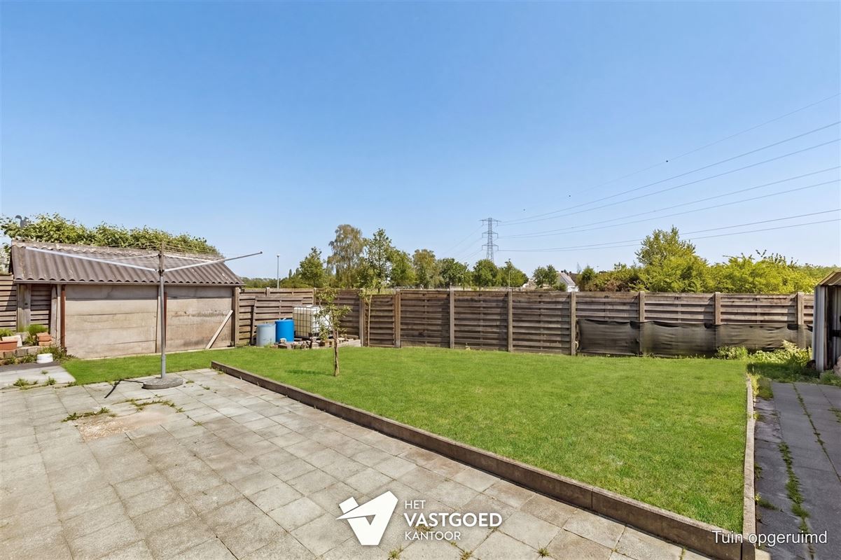 INSTAPKLARE GELIJKVLOERSE WONING MET 4 SLPKS OP RUSTIGE LIGGING