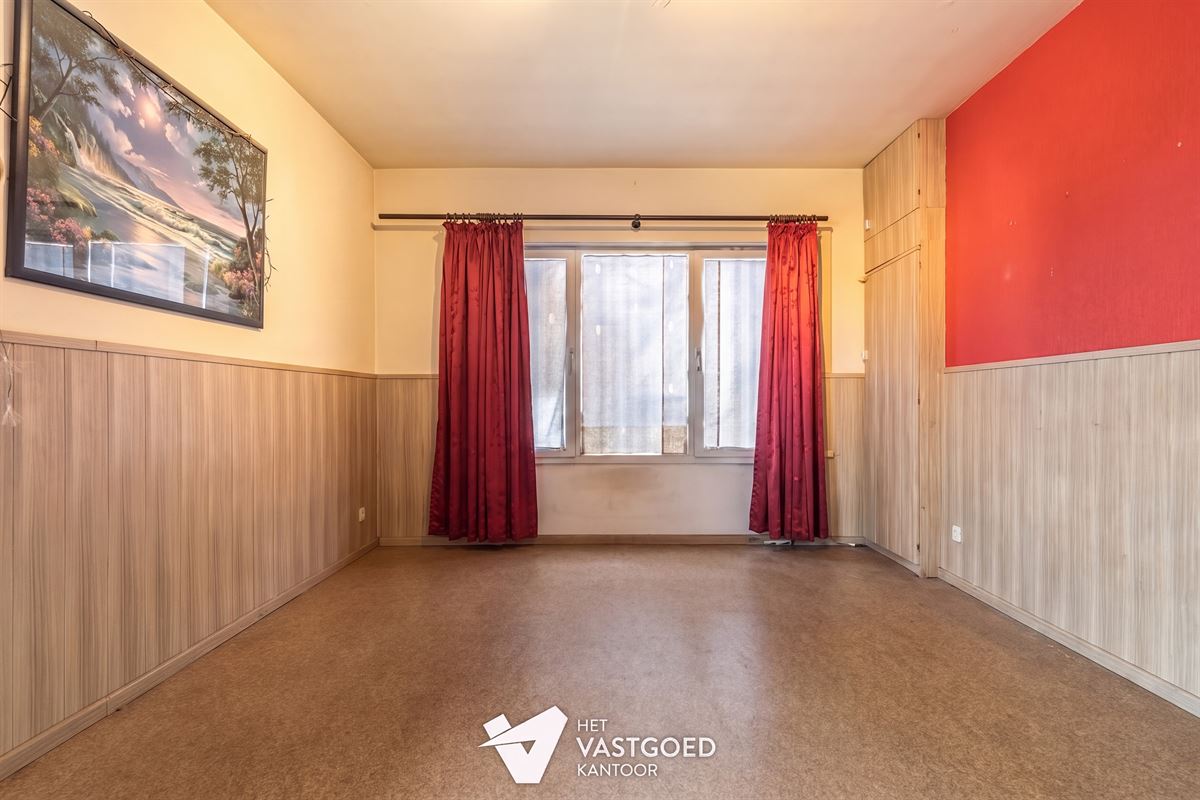 INSTAPKLARE GELIJKVLOERSE WONING MET 4 SLPKS OP RUSTIGE LIGGING