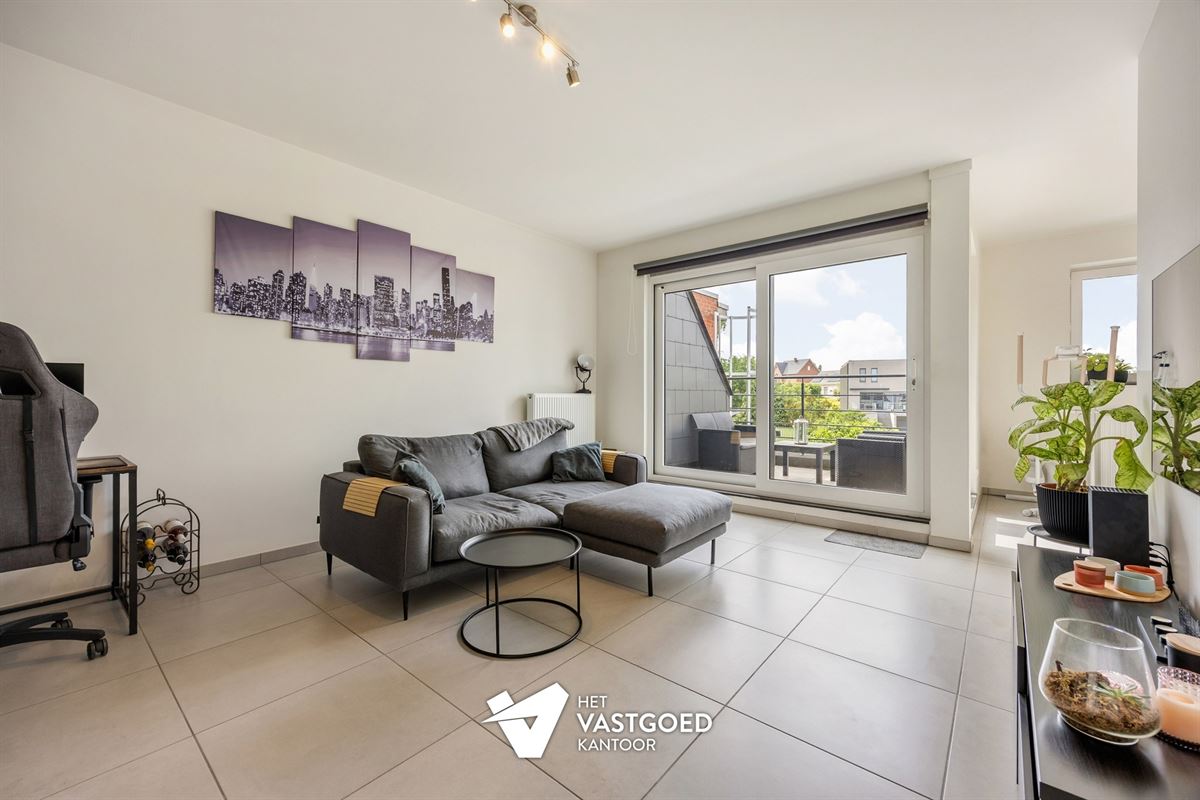 LEUK APPARTEMENT MET 1 SLAAPKAMER EN LEUK TERRAS OP TOPLOCATIE TE TESSENDERLO CENTRUM