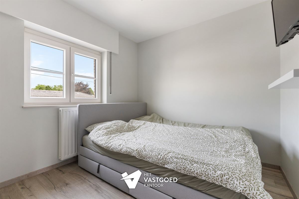 UITERST KNAP AFGEWERKTE WONING MET 3 SLAAPKAMERS RUSTIG GELEGEN OP EEN PERCEEL VAN 4A30CA TE KWAADMECHELEN
