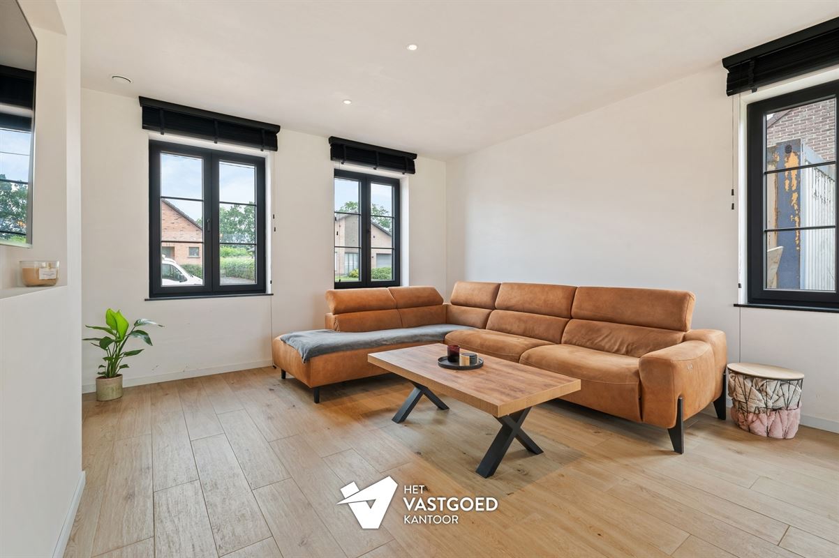 ZEER RUIME RECENTE WONING (266M²) MET LEUKE TUIN TE WIJCHMAAL