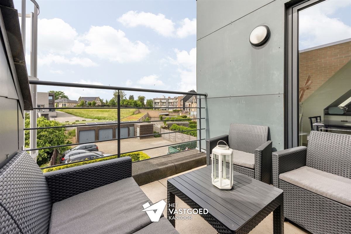 LEUK APPARTEMENT MET 1 SLAAPKAMER EN LEUK TERRAS OP TOPLOCATIE TE TESSENDERLO CENTRUM