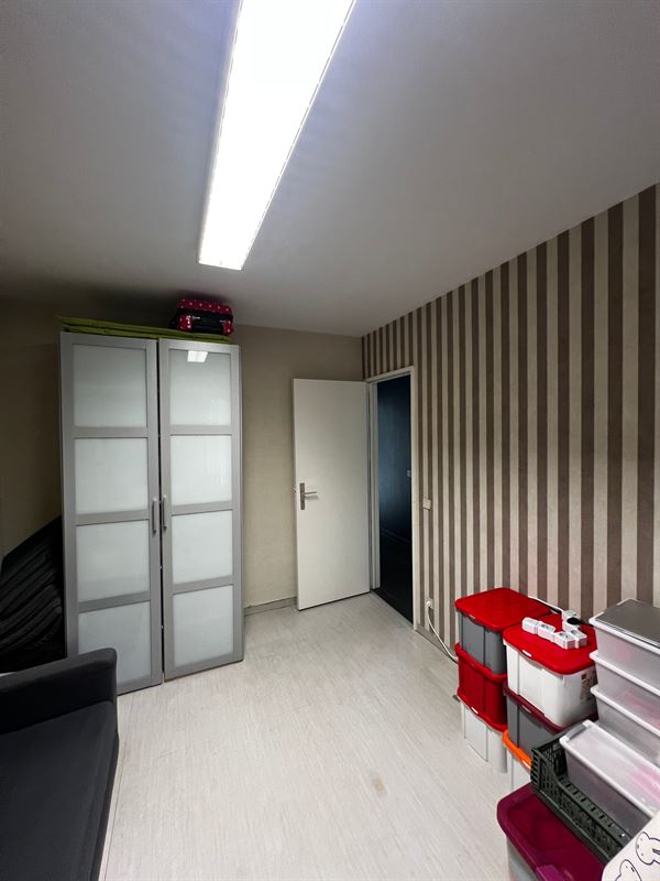 RUIM APPARTEMENT MET 3 SLAAPKAMERS EN GROOT TERRAS IN HET CENTRUM VAN BALEN