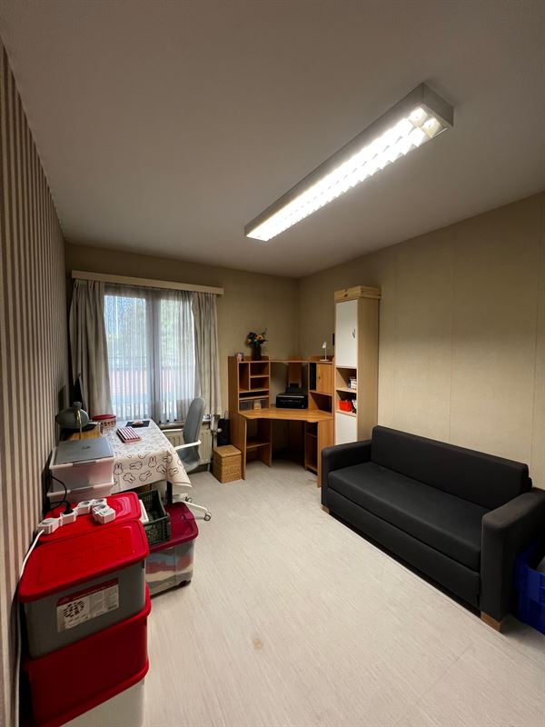 RUIM APPARTEMENT MET 3 SLAAPKAMERS EN GROOT TERRAS IN HET CENTRUM VAN BALEN