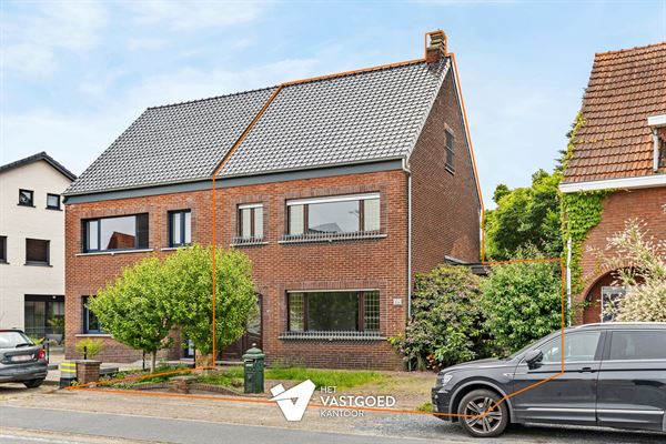 ZEER RUIME, DEELS GERENOVEERDE WONING MET RUIME, ZUIDGERICHTE TUIN