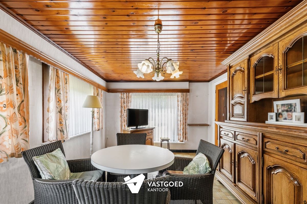 PERFECT ONDERHOUDEN WONING OP PRACHTIG PERCEEL NABIJ KEIHEUVEL